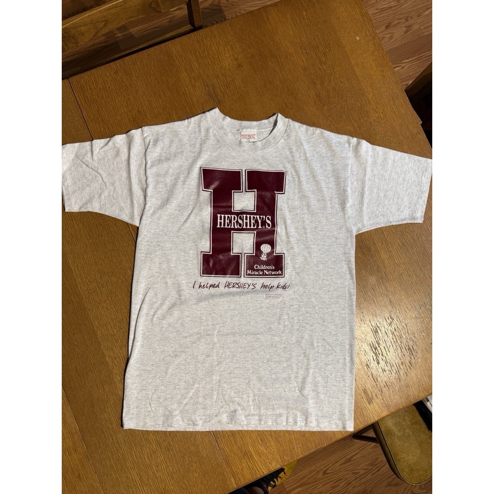 Hershey's T-Shirt Large Gray Varsity H Vintage 90s USA Made 50/50 Charity Promo‎